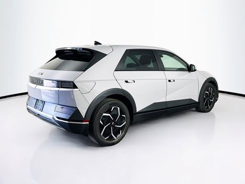 Used 2024 Hyundai Ioniq 5 SEL image 9