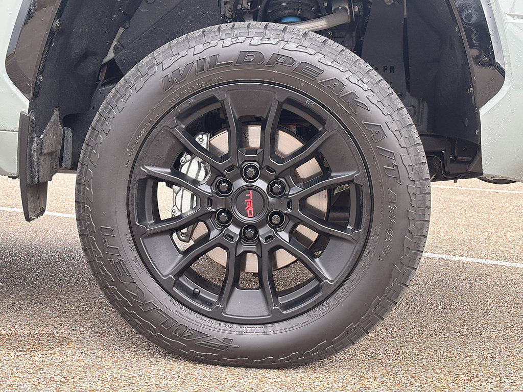 Used 2026 Toyota Tundra Platinum w/ TRD Off-Road Package AWD/4WD image 24