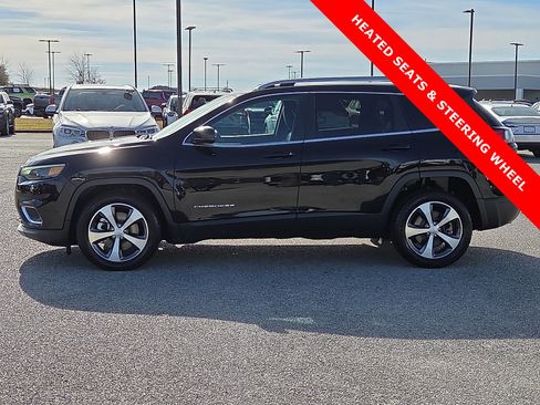 Used 2021 Jeep Cherokee Limited w/ Elite Package image 3