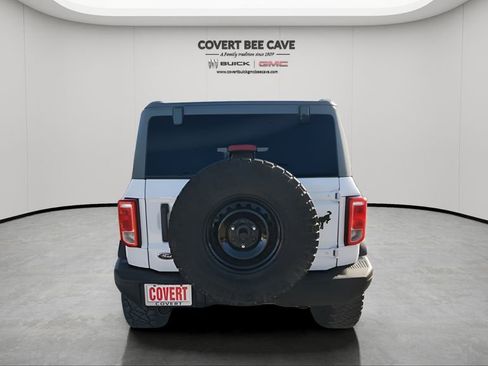 Used 2022 Ford Bronco Black Diamond image 8