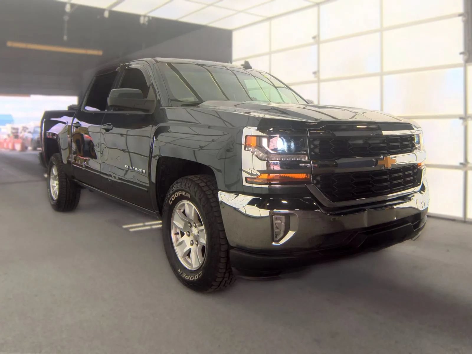 Used 2017 Chevrolet Silverado 1500 LT w/ All Star Edition RWD image 8