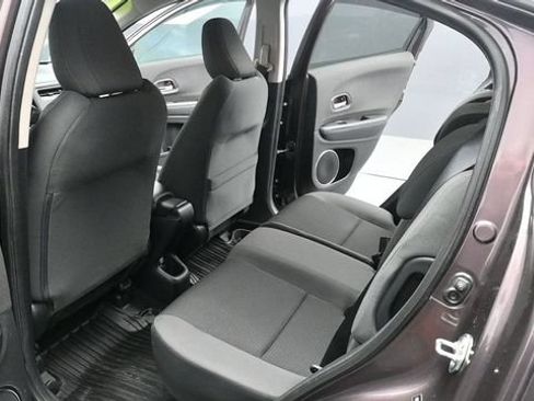 Used 2019 Honda HR-V EX image 12
