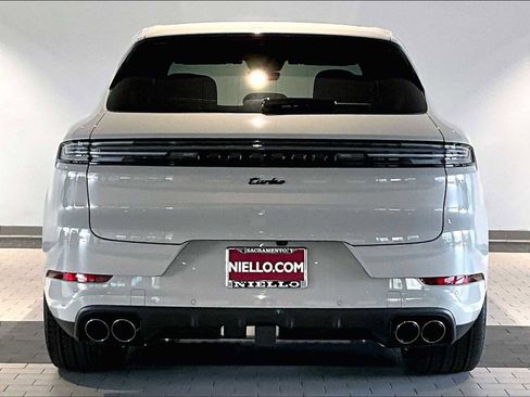New 2026 Porsche Cayenne Turbo AWD/4WD image 6