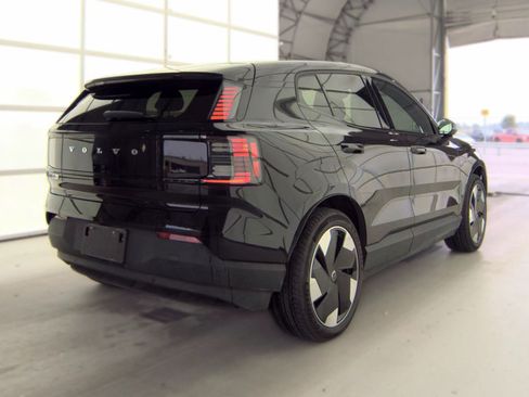 Used 2025 Volvo EX30 Plus w/ Climate Package AWD/4WD image 2