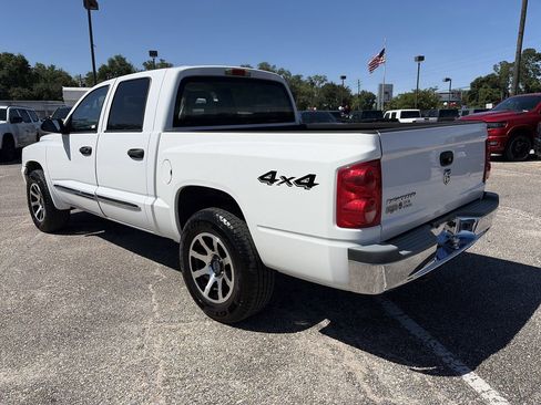 Used 2005 Dodge Dakota Laramie AWD/4WD image 4