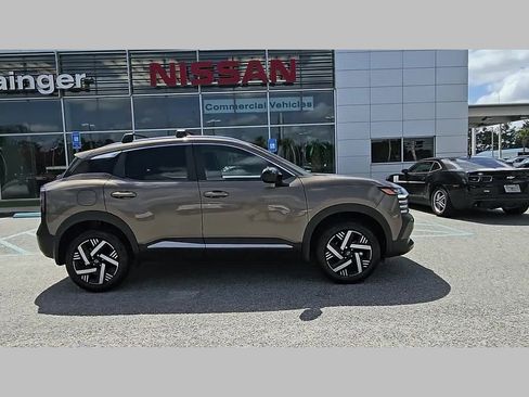 Used 2026 Nissan Kicks SV w/ Cold Weather Package FWD image 35