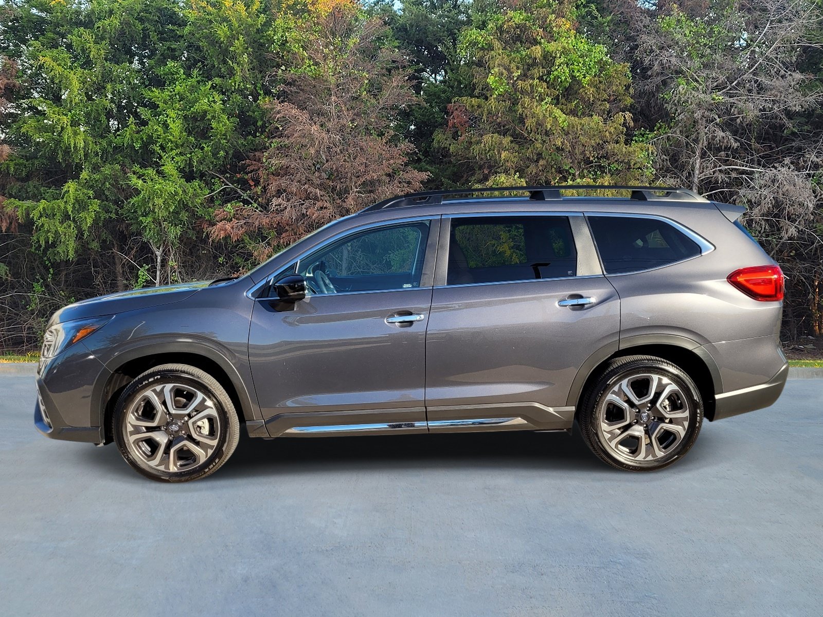 Used 2025 Subaru Ascent Touring w/ Popular Package #2 AWD/4WD image 22