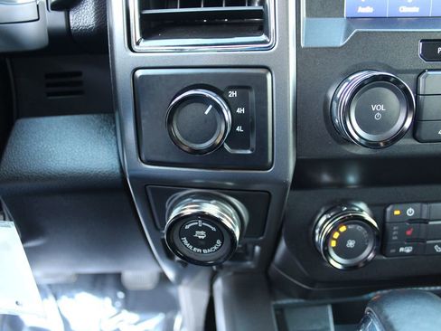 Used 2019 Ford F150 XLT w/ Equipment Group 302A Luxury image 32