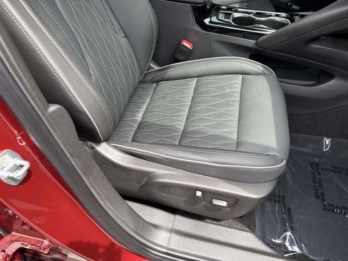 Used 2023 Buick Envision Avenir AWD/4WD image 28