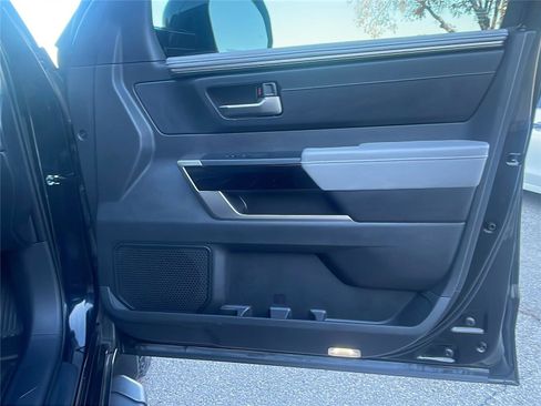 Used 2025 Toyota Tundra Limited image 13