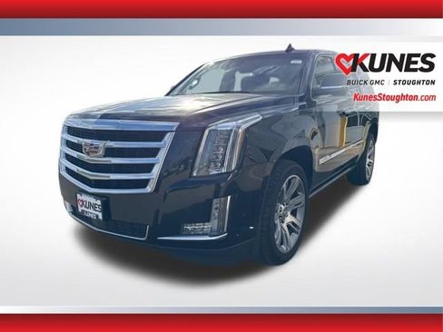 Used 2017 Cadillac Escalade Premium Luxury image 4