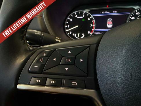Used 2025 Nissan Sentra SR FWD image 32