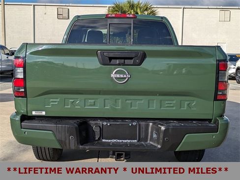 Used 2022 Nissan Frontier SV image 7