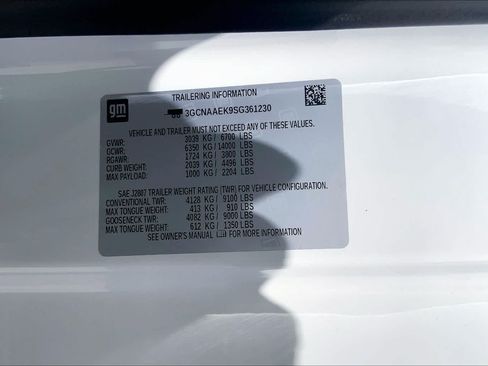 Used 2025 Chevrolet Silverado 1500 W/T w/ WT Value Package RWD image 18