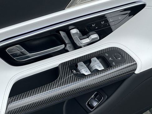 New 2026 Mercedes-Benz SL 63 AMG 4MATIC image 12