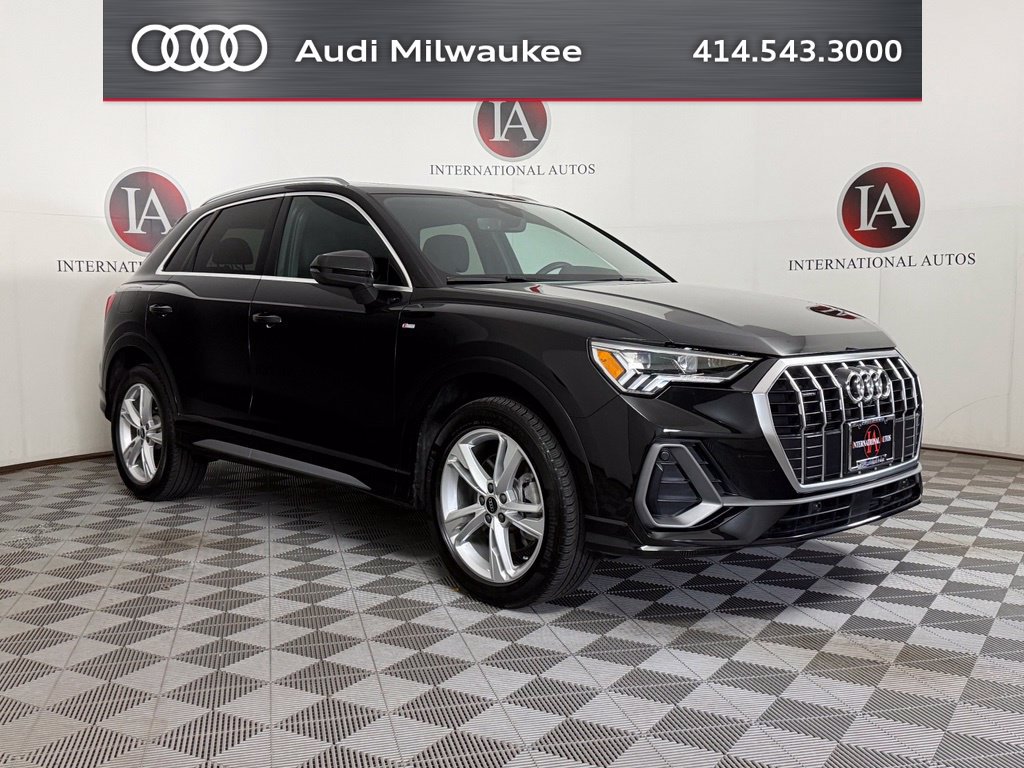 Used 2024 Audi Q3 2.0T Premium Plus AWD/4WD image 1