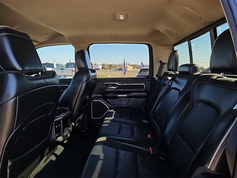 Certified 2019 RAM 1500 Laramie image 18