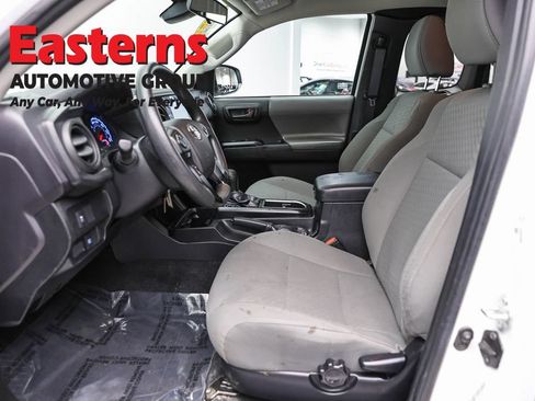 Used 2021 Toyota Tacoma SR RWD image 13