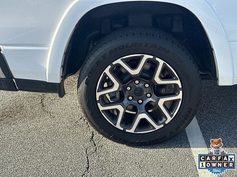 Used 2025 RAM 1500 Laramie image 17