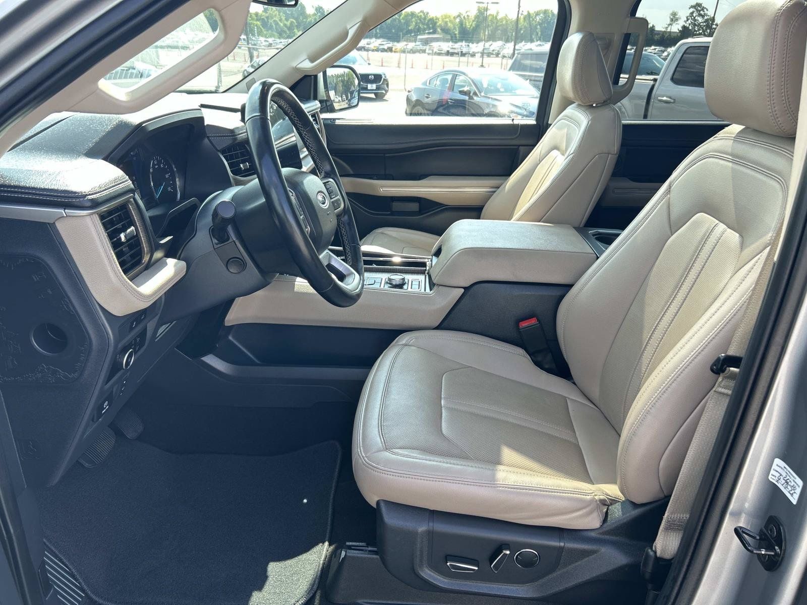 Used 2024 Ford Expedition Max Limited AWD/4WD image 30