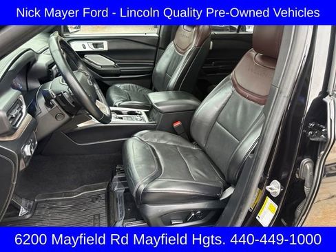 Used 2020 Ford Explorer Platinum w/ Premium Technology Package image 28