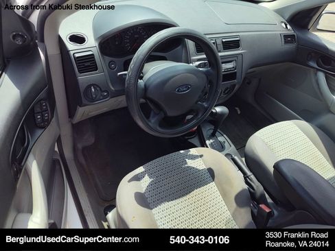 Used 2007 Ford Focus SE FWD image 18