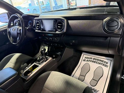 Used 2023 Toyota Tacoma TRD Off-Road image 49