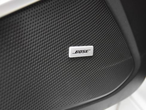 Used 2020 Chevrolet Camaro SS RWD image 17