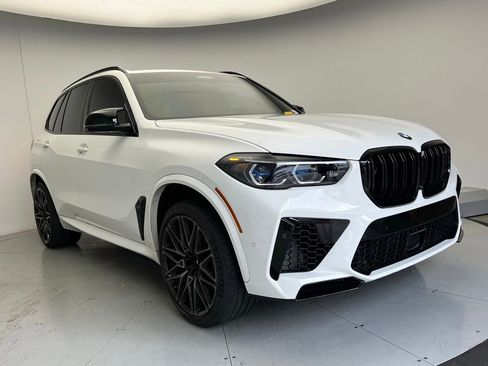 Used 2022 BMW X5 M w/ Competition Package AWD/4WD image 2