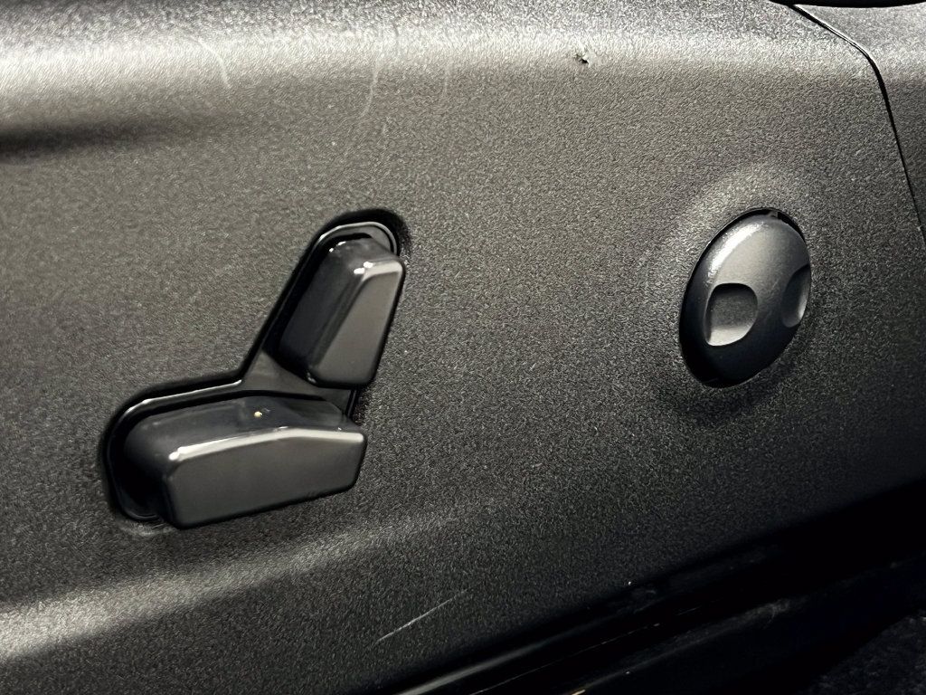 Used 2023 Dodge Charger Scat Pack RWD image 17