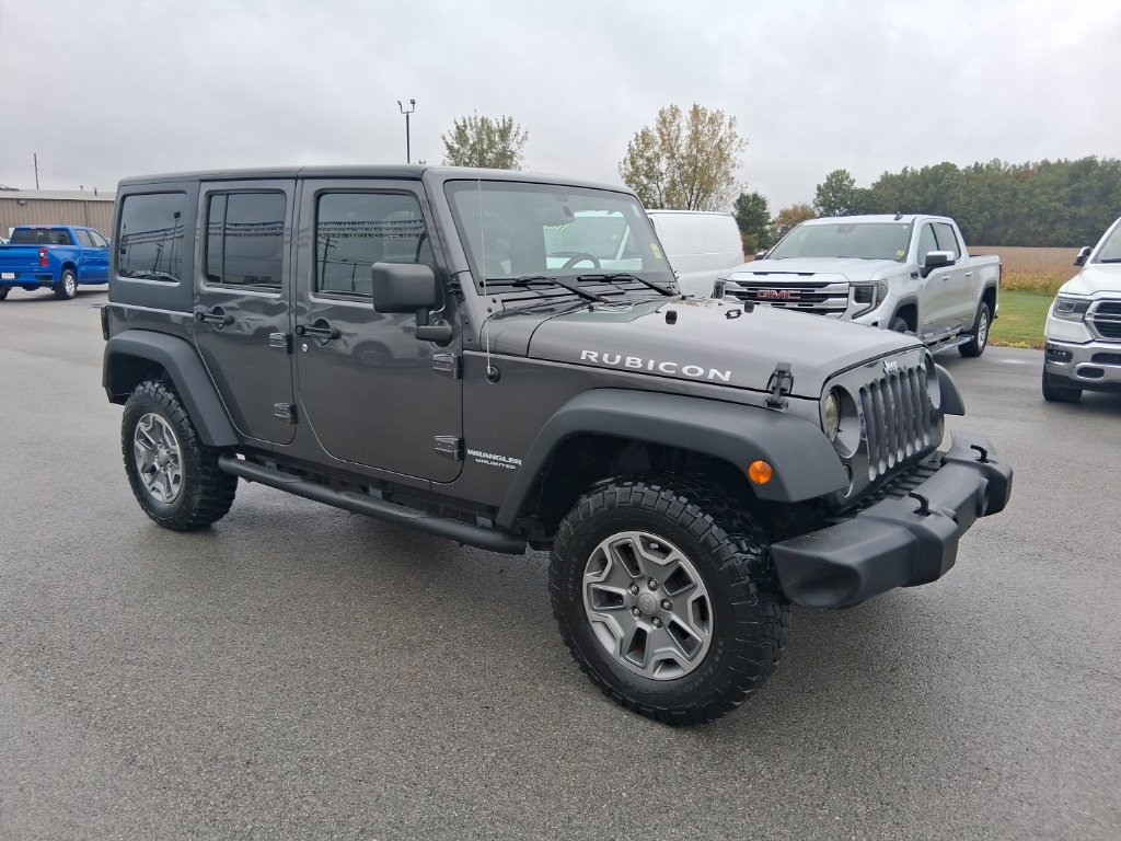 Used 2016 Jeep Wrangler Unlimited Rubicon w/ Connectivity Group AWD/4WD image 6
