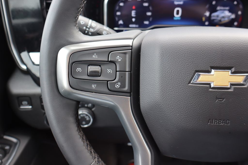 Used 2023 Chevrolet Silverado 1500 LT w/ Protection Package AWD/4WD image 7