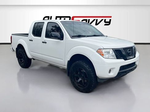 Used 2021 Nissan Frontier SV w/ Midnight Edition Floor Mats AWD/4WD image 1