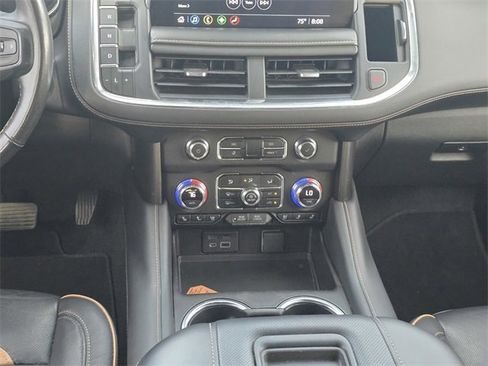 Used 2021 GMC Yukon AT4 w/ Technology Package image 18