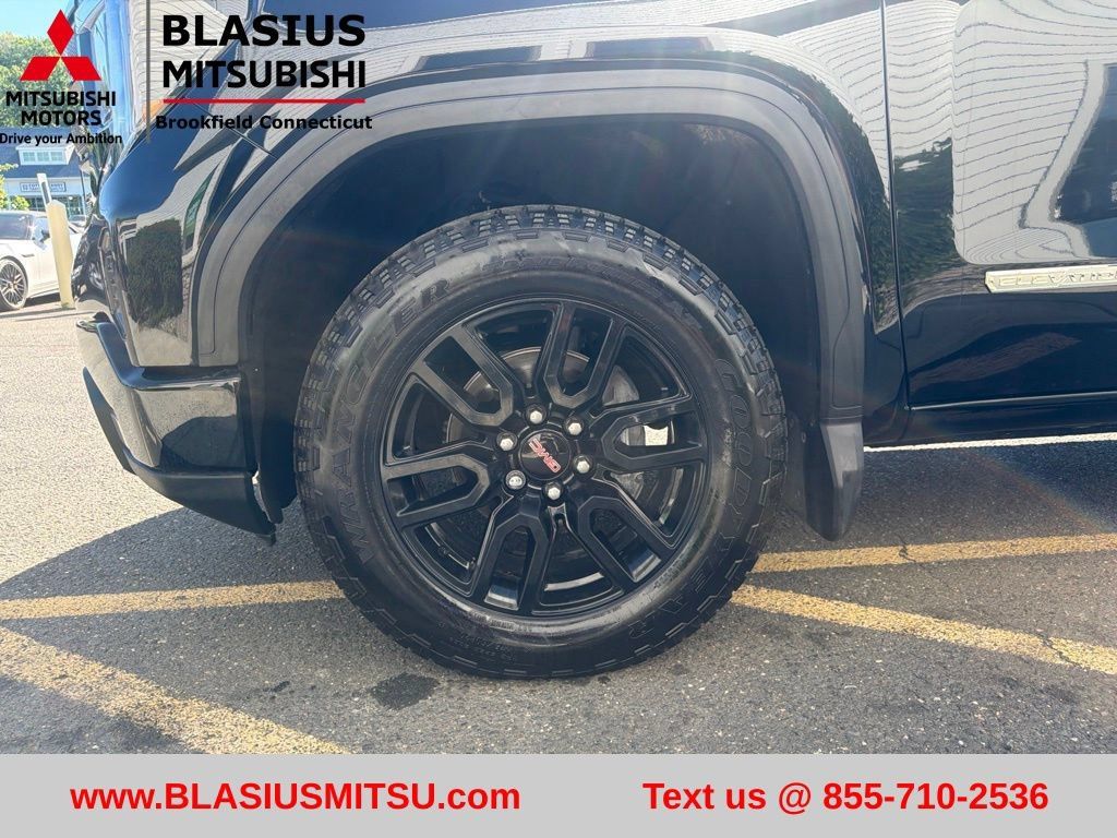 Used 2024 GMC Sierra 1500 Elevation w/ X31 Off-Road Package AWD/4WD image 9