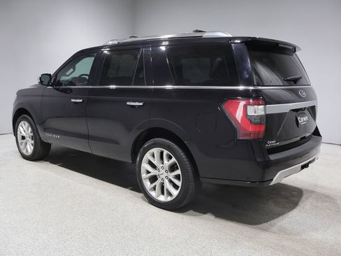 Used 2019 Ford Expedition Platinum AWD/4WD image 2