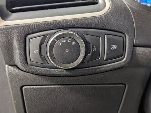 Used 2022 Ford Edge SE w/ Black Appearance Package image 13