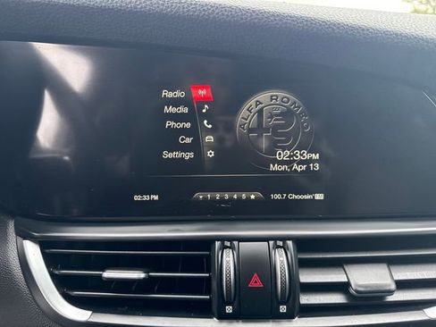 Used 2019 Alfa Romeo Giulia w/ Quick Order Package 22K Sport RWD image 23