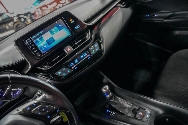 Used 2018 Toyota C-HR XLE FWD image 6