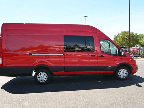 Used 2024 Ford E-Transit 148 High Roof Extended RWD image 9