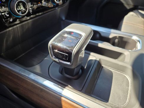New 2026 Chevrolet Silverado 1500 High Country w/ High Country Premium Package AWD/4WD image 13