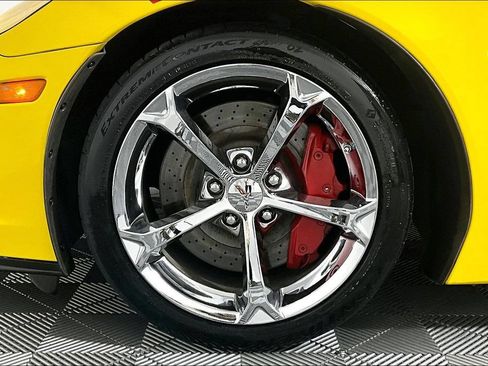 Used 2012 Chevrolet Corvette Grand Sport w/ 4LT Preferred Equipment Group RWD image 8