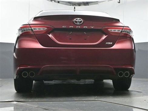 Used 2018 Toyota Camry XSE image 34
