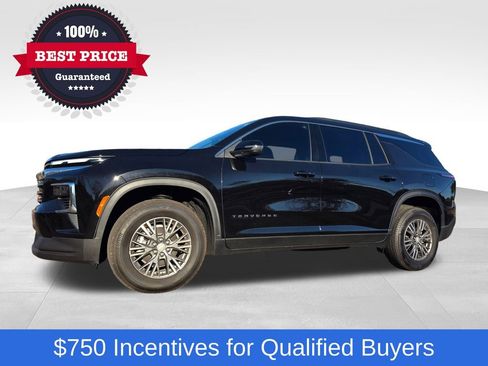 New 2026 Chevrolet Traverse LT w/ LPO, Floor Liner Package FWD image 2