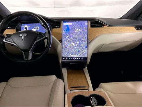 Used 2019 Tesla Model X 75D AWD/4WD image 15