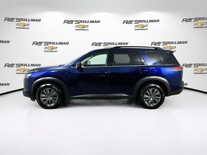 Used 2025 Nissan Pathfinder SV