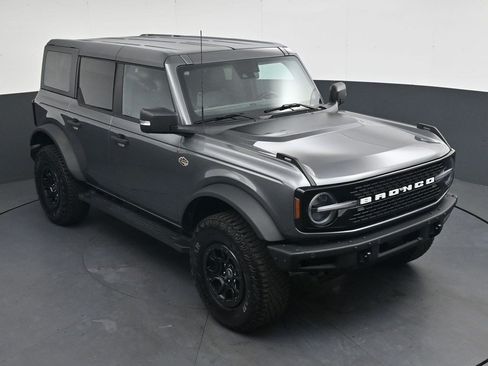 Used 2024 Ford Bronco Wildtrak AWD/4WD image 19