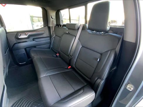 Used 2024 Chevrolet Silverado 1500 LT Trail Boss w/ LT Trail Boss Premium Package image 20