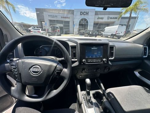 Used 2023 Nissan Frontier SV RWD image 8