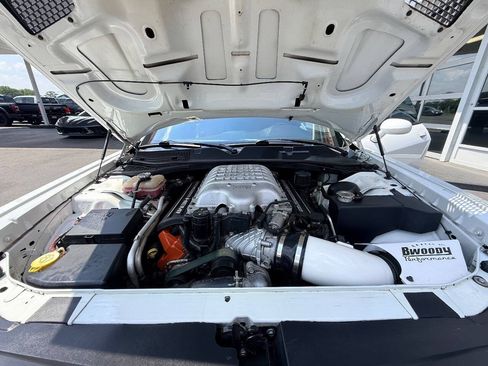 Used 2016 Dodge Challenger SRT Hellcat RWD image 36